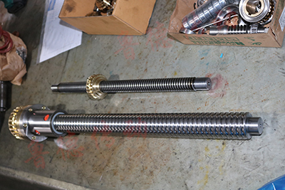 絲杆升降（jiàng）裝置